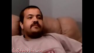 Amateur dude strokes cock and receives BJ from fat black gay